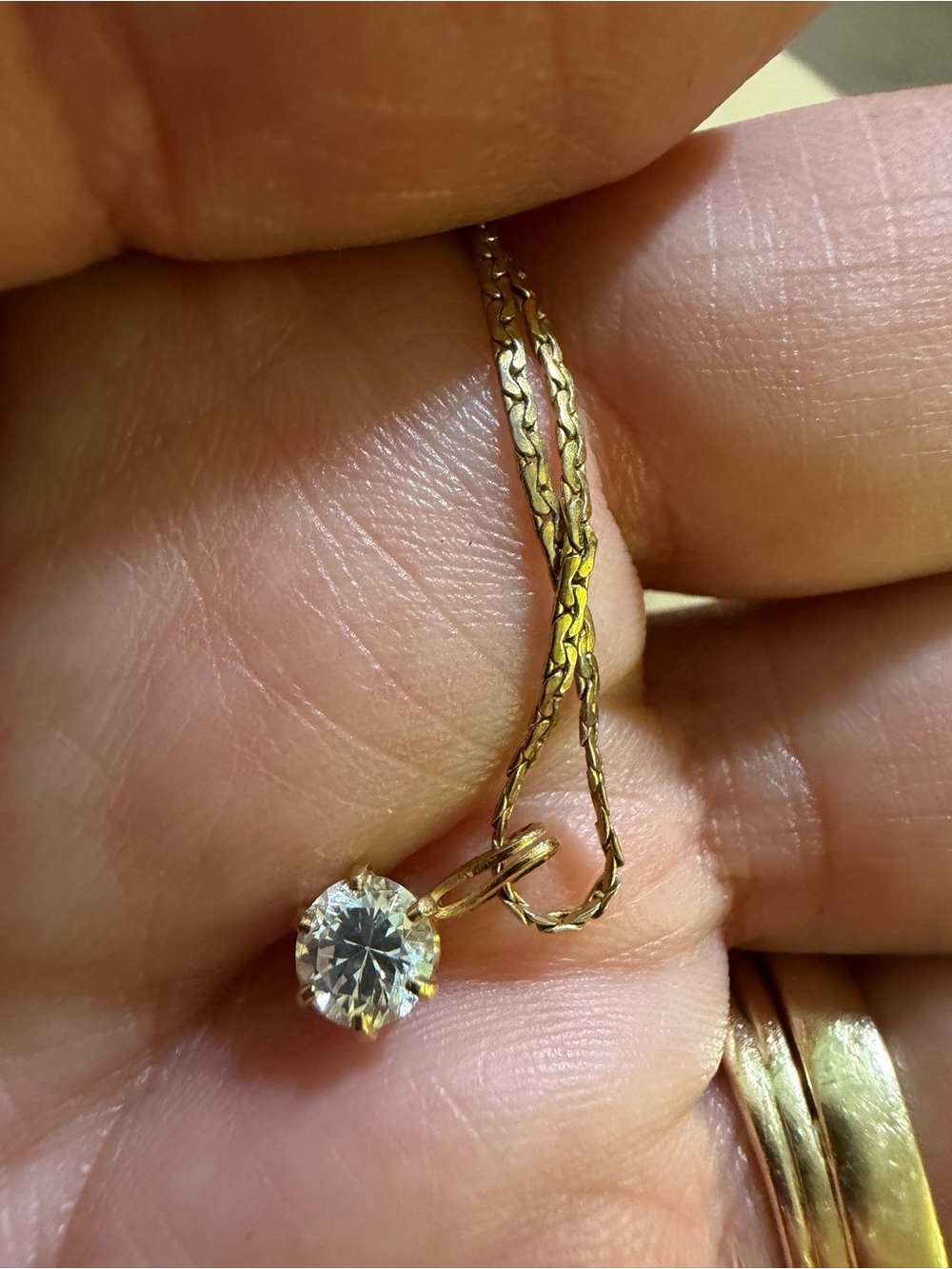 Vintage Monet Gold Tone Clear Rhinestone Solitaire Pendant Necklace 16” Signed - Picture 2 of 4